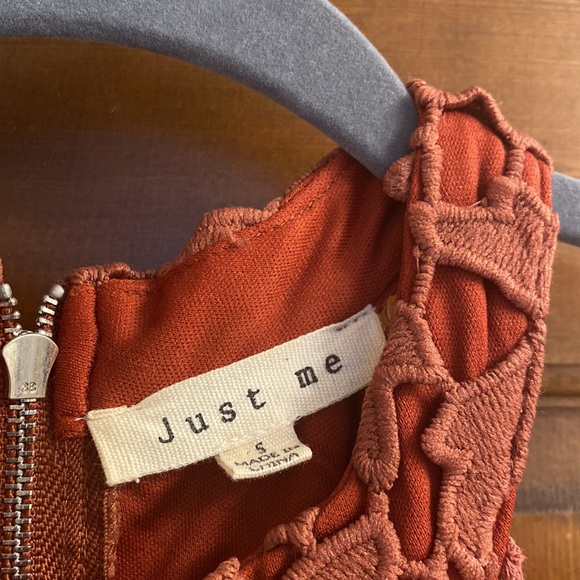 Pretty “Just Me” Lace Dress - Picture 4 of 4